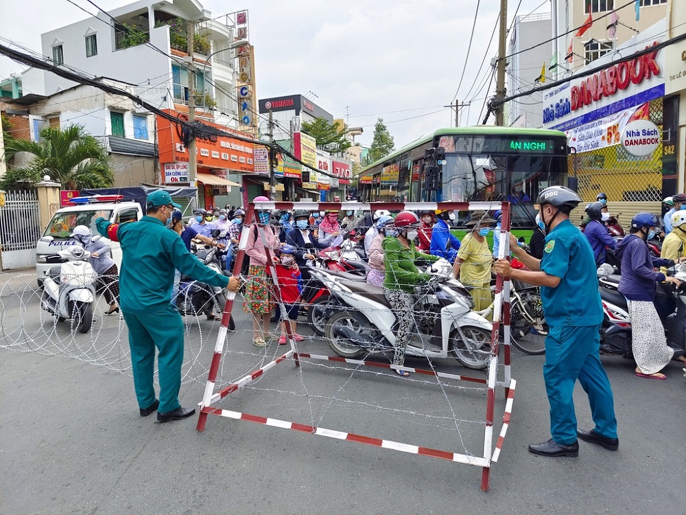 Chốt chặn được hình thành